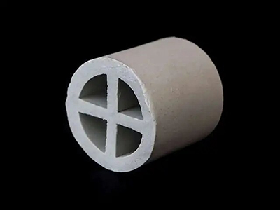 ceramic random packing for hydrocarbon recovery